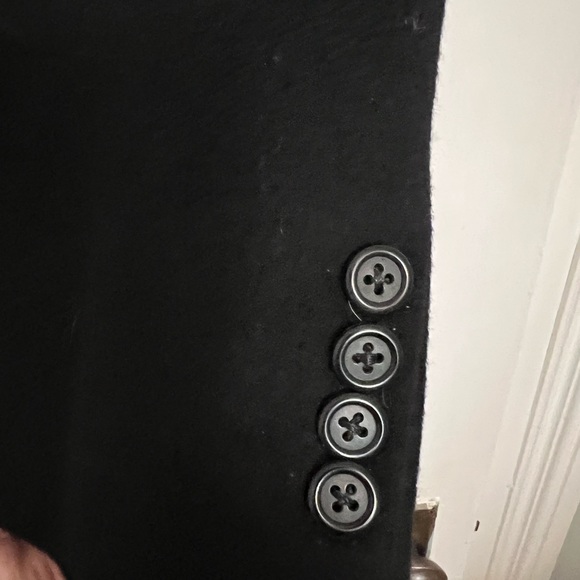 Beautiful vintage Dior cashmere overcoat with a Persian lamb collar - Picture 4 of 8